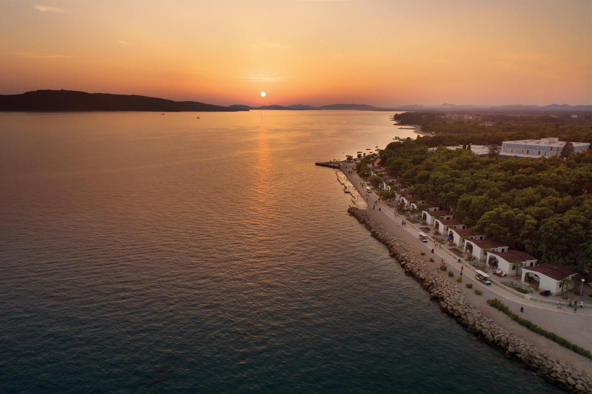 Deluxe Beach Mobile Homes Sibenik Exterior photo