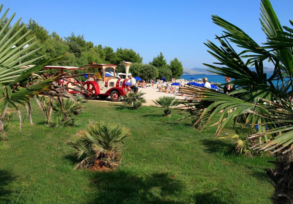 Deluxe Beach Mobile Homes Sibenik Exterior photo